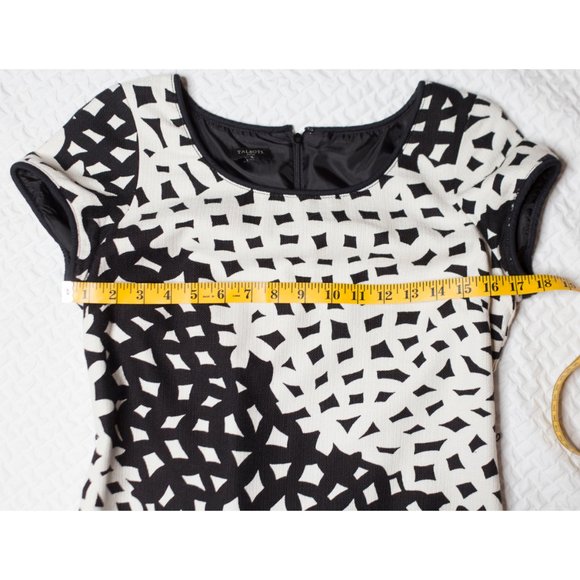 🌟$10🌟 Talbots Black and White Dress - Picture 4 of 6